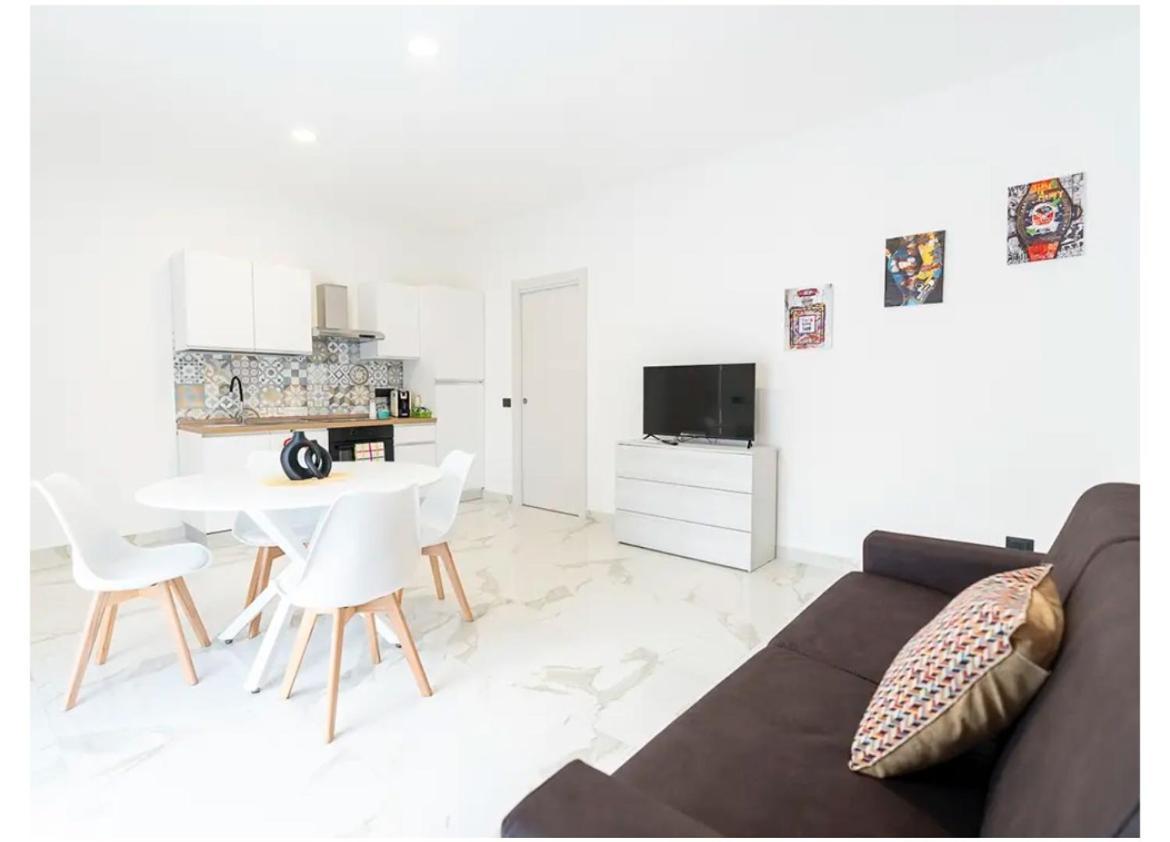 B&B Luxhome 카탄차로 외부 사진